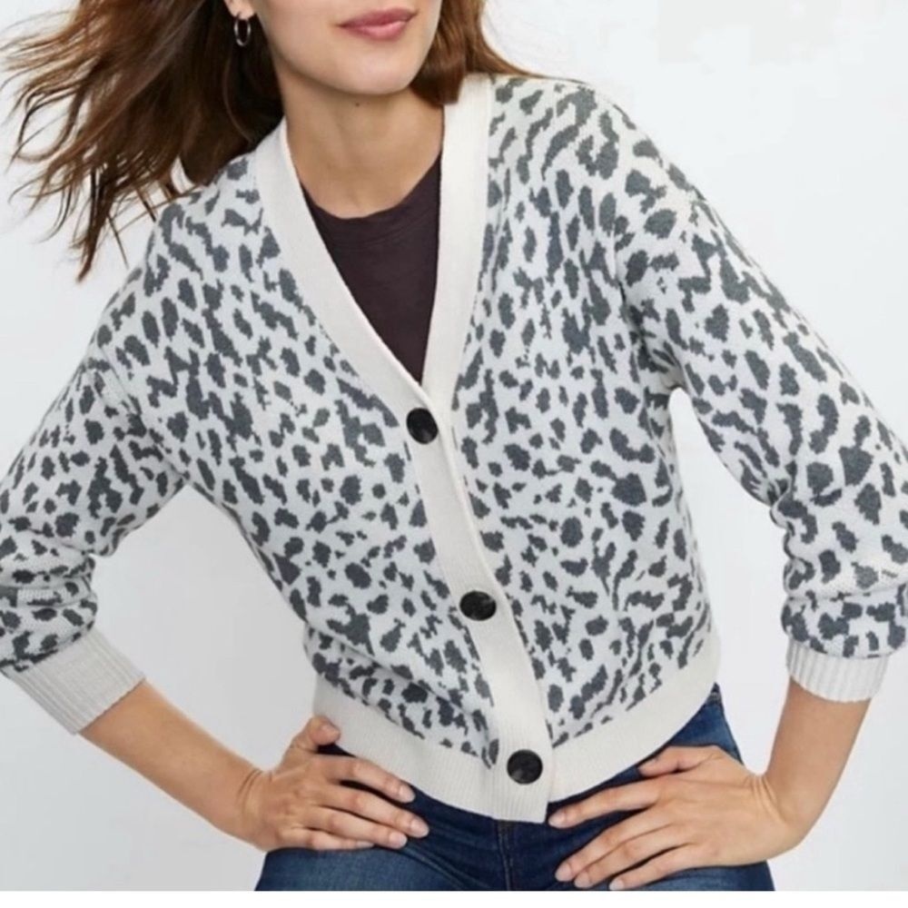 LOFT Oversized Grey & White‎ Leopard Print  Cardigan Size XS